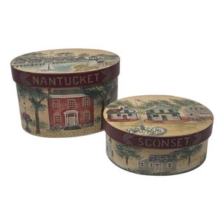 Rare Graduated Pair of 1992 Signed Betty MacLaren Nantucket Boxes – Black Lamb Exclusives For Sale