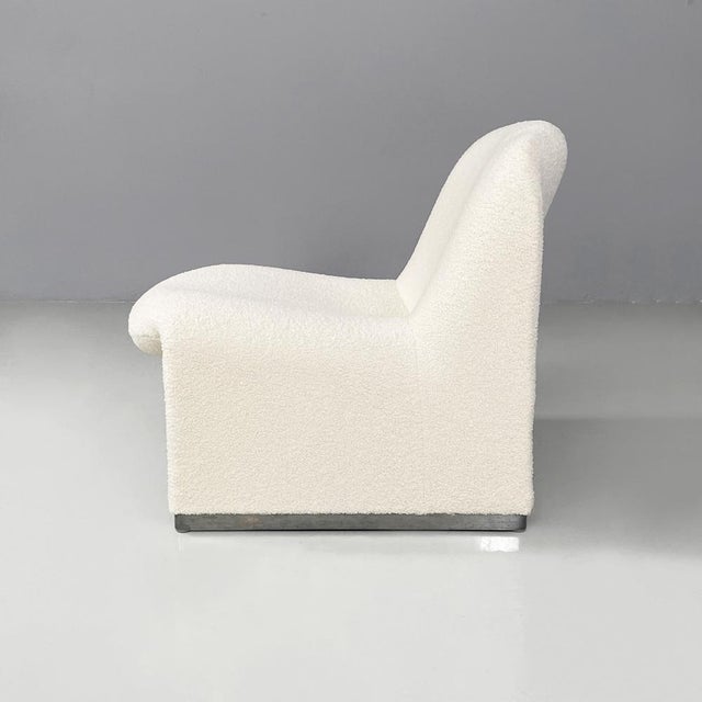 Italian Modern White Teddy Fabric Armchairs by Giancarlo Piretti for Anonima Castelli, 1970s, Set of 2 For Sale - Image 3 of 15