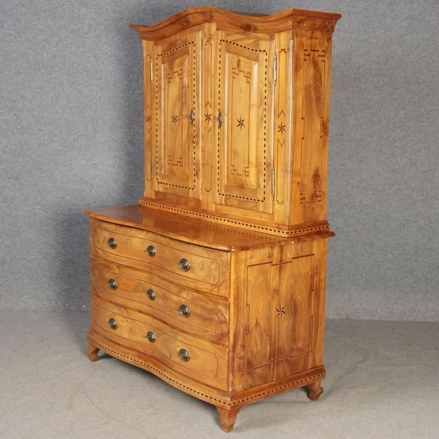 Antique Baroque Cabinet in Walnut, 1790 For Sale - Image 11 of 18