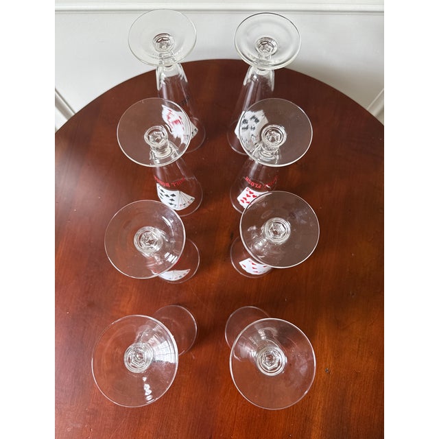Mid 20th Century Pilsner Poker Hands Footed Glasses— Set of 8 For Sale In Washington DC - Image 6 of 10