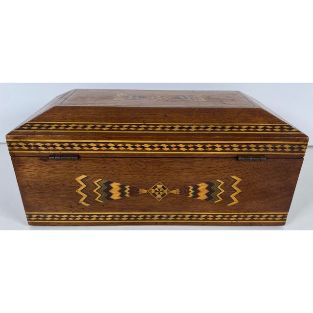 Brown Italian Marquetry Inlaid Wooden Jewelry Box, Geometric Sorrento Style, Mid-20th For Sale - Image 8 of 11