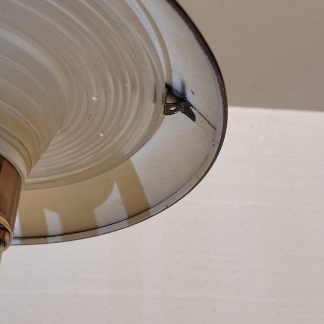 Vintage Art Deco Mushroom Table Lamp in Gilt Brass, 1930s For Sale - Image 16 of 18