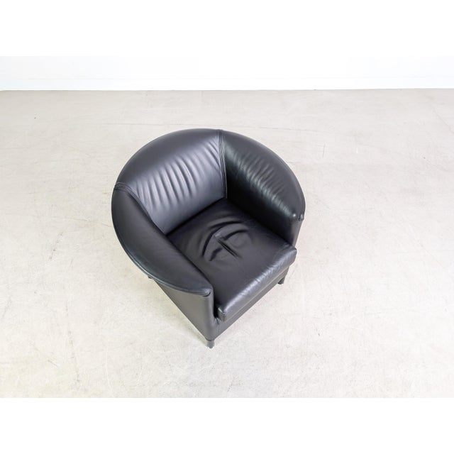 Postmodern Aura Armchair in Black Leather by Paolo Piva for Wittmann For Sale - Image 3 of 10