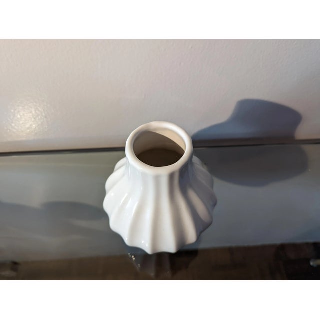 CORRECTION TO SHIPPING TIME, THIS IS SELLER SHIPPING, ARRIVAL TIME IS 4-10 DAYS FROM PURCHASE DATE. This vase design was...