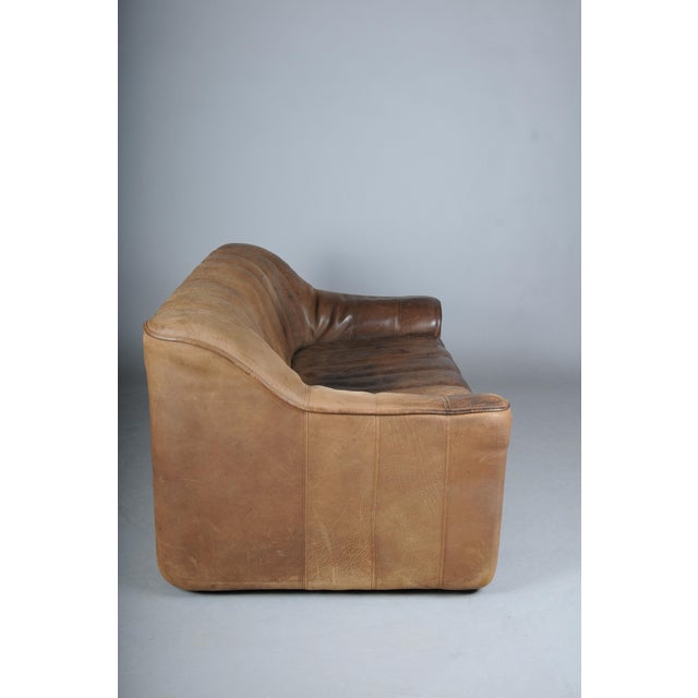 DS44 2-Seater Sofa in Buffalo Leather from de Sede, 1970s For Sale - Image 17 of 18