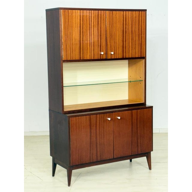 Mid-Century Modern Display Cabinet in Mahogany For Sale - Image 5 of 10