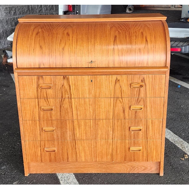 Mid-Century Modern Vintage Scandinavian Danish Modern Post MCM Teak Cylinder Roll Top Desk. C1970 For Sale - Image 3 of 13