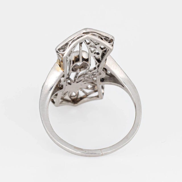 Early 20th Century Antique Edwardian Diamond Ring Platinum Flower Design Vintage Plaque Jewellery 5 size 5 For Sale - Image 5 of 6