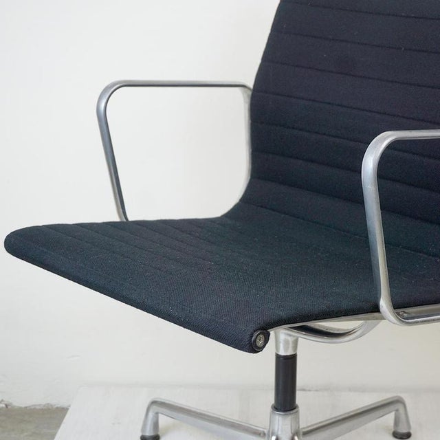 Black EA108 Alugroup Office Armchair attributed to Ray and Charles Eames for Vitra, 2000s For Sale - Image 11 of 14