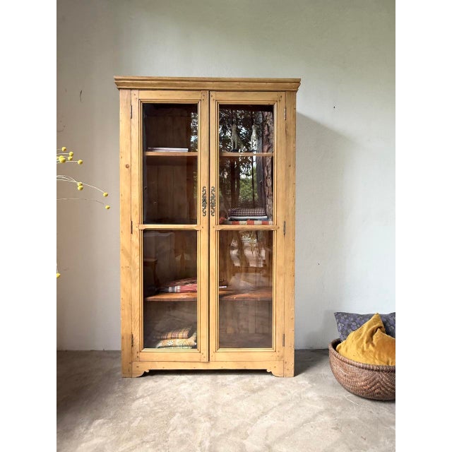 Vintage Display Cabinet in Pine and Glass, 1950 For Sale - Image 8 of 18