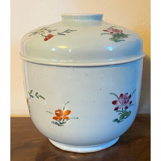 Chinoiserie Antique 19th Century Chinese Export Porcelain Jar and Cover in Famille Rose Palette For Sale - Image 3 of 12