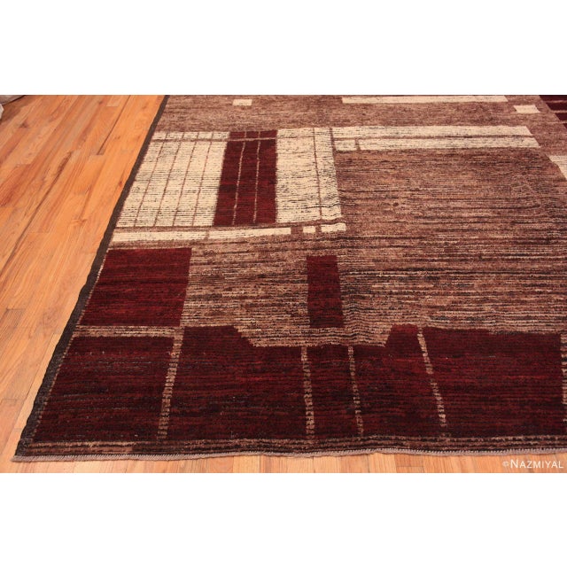 Tribal Geometric Bold Earthy Color Large Size Modern Rug For Sale In New York - Image 6 of 9