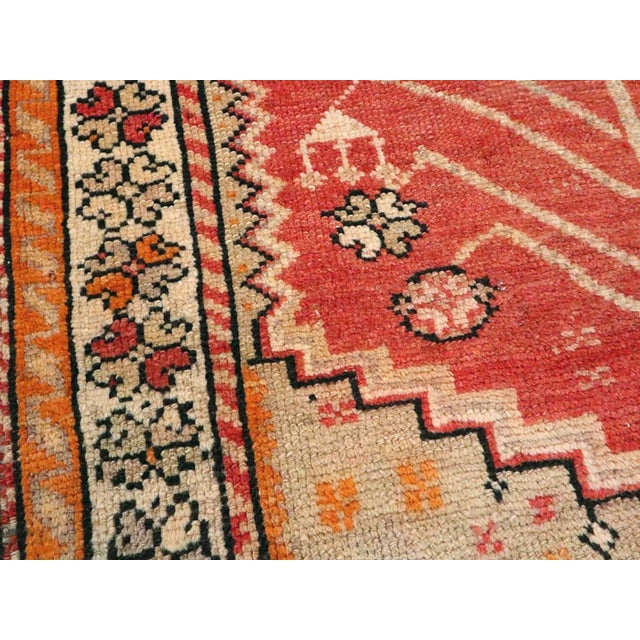 Tribal Galerie Shabab Collection Mid-20th Century Turkish Anatolian Throw Rug For Sale - Image 3 of 6