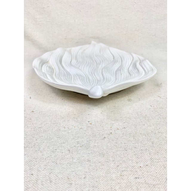 Late 20th Century Vintage Bordallo Pinheiro Large Leaf Serving Platter For Sale - Image 5 of 10