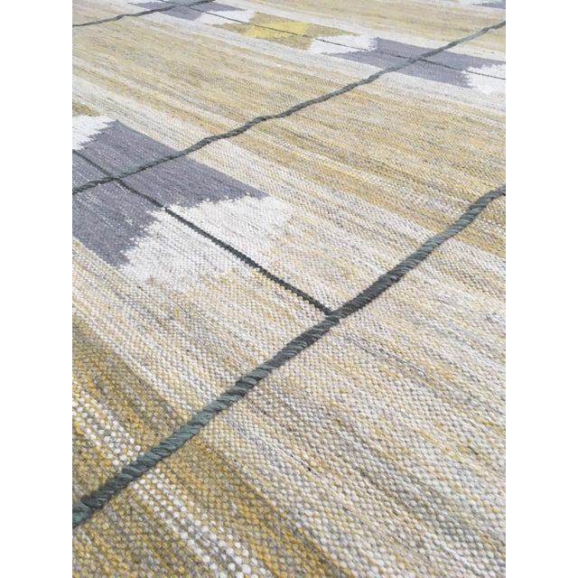 2010s 10 X 15 Handcrafted Geometric Swedish-Style Wool Rug in Yellow and Ivory For Sale - Image 5 of 10