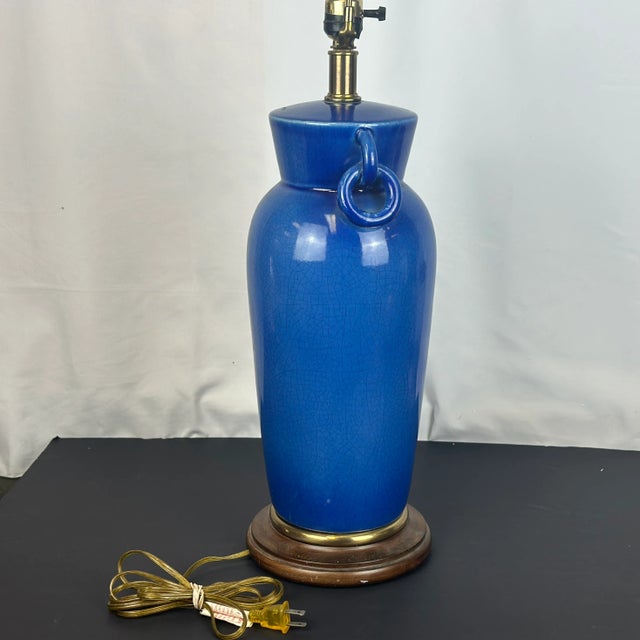 Late 20th Century Vintage Frederick Cooper Blue Crackle Glaze Ceramic Table Lamp For Sale - Image 5 of 10