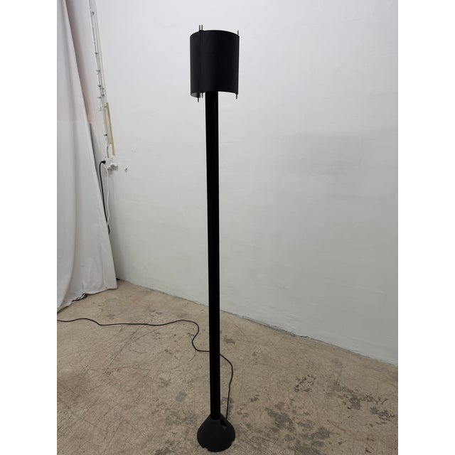 Postmodern Koch and Lowy Postmodern Black Steel Floor Lamp With Adjustable Shade, 1990s For Sale - Image 3 of 16