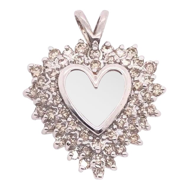 14 Karat White Gold and Diamond Heart Pendant For Sale