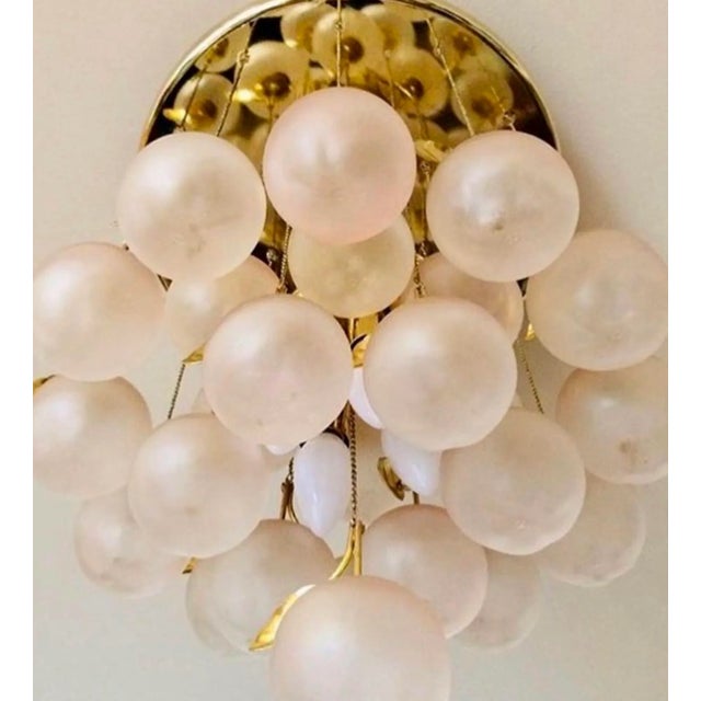 A professional electrician has checked the excellent original condition of the cables, it works perfectly. Ready to hang...