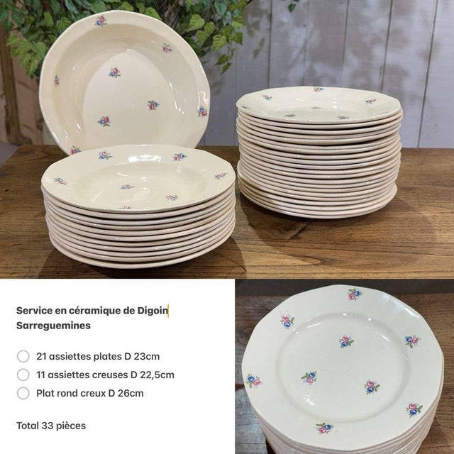 Earthenware dinner service from the Digoin Sarreguemines factory - 33 pieces. This piece has an attribution mark, I am...