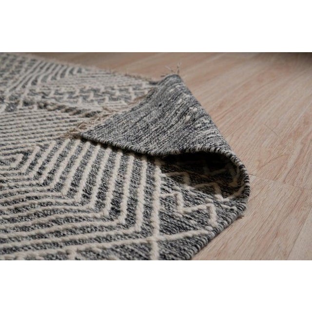 Contemporary 4x6 Black Handwoven Wool Stacked Chevron Diamond Geometric Modern Carpet Rug For Sale - Image 3 of 12