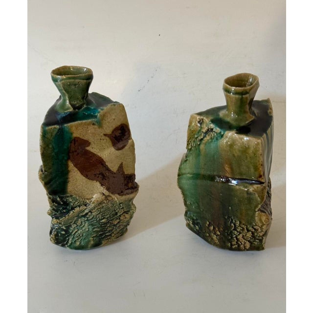Pair of Sake Bottles by Shigemasa Higashida For Sale - Image 4 of 4