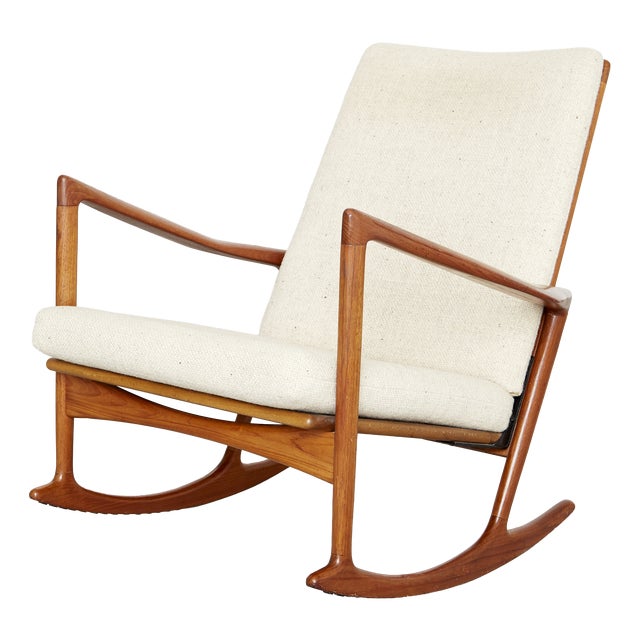Model 650-15 Rocking Chair by Ib Kofod-Larsen for Chr. Linneberg Møbelfabrik, 1960s For Sale