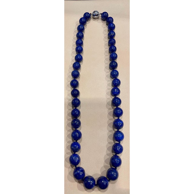 2000 - 2009 Vintage Lapis Lazuli Single Strand Necklace with Diamond Clasp 14 Kt White Gold For Sale - Image 5 of 18