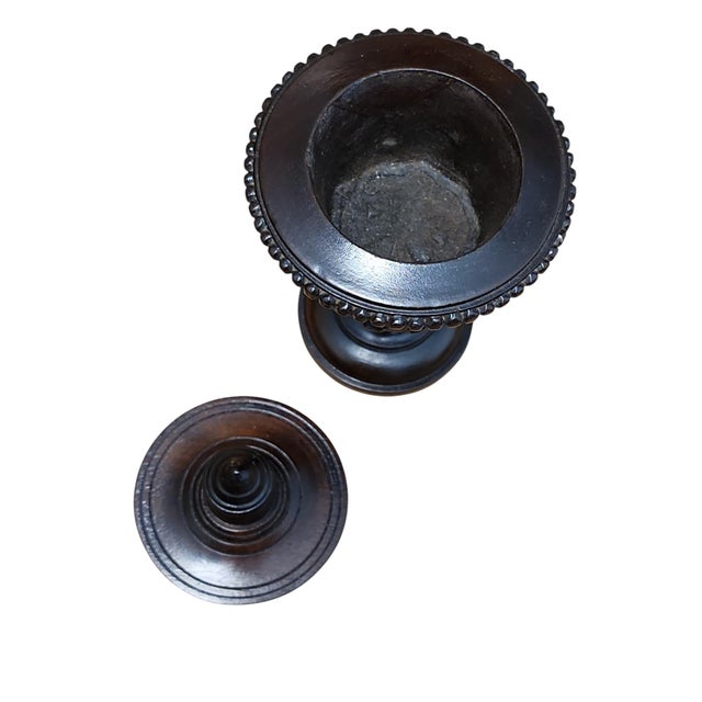 Traditional 19th Century Georgian Mahogany Carved Urn For Sale - Image 3 of 5