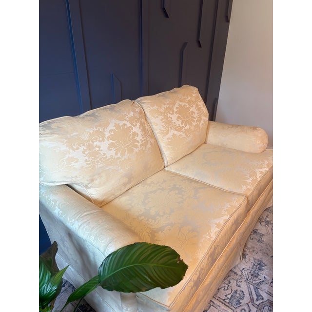 1980s Vintage Sherrill Sofa For Sale - Image 5 of 6