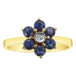 Sapphire Flower Shaped Ring 14K Yellow Gold, Size 4 For Sale
