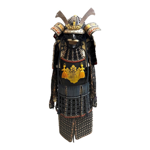 Showa-Period Japanese Samurai Armor (Yoroi), with Paulownia Crest, Post-WWII For Sale