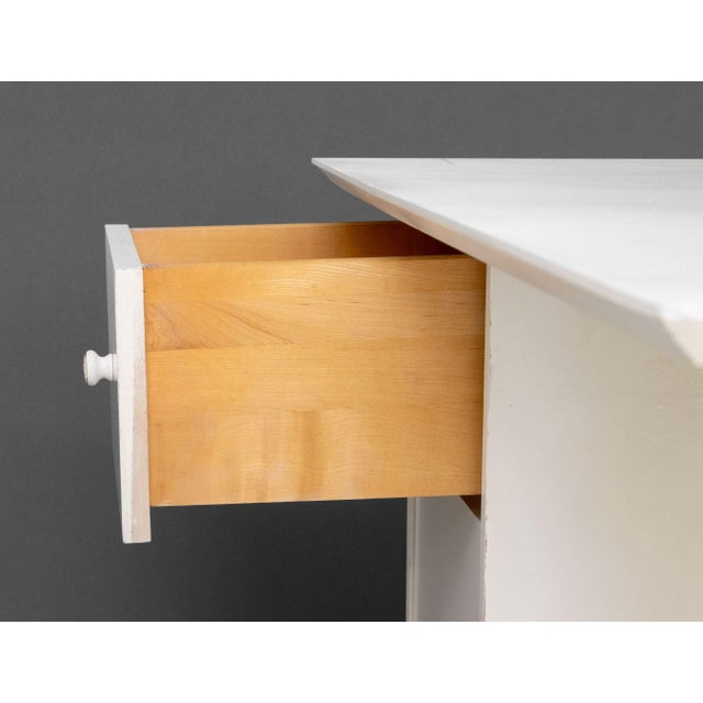 Paul McCobb Style White Painted Desk For Sale In New York - Image 6 of 8