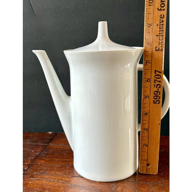 1960s Vintage Rosenthal Lienar Berlin Coffee Pot– Midcentury White China – 1960s MidMod German Porcelain For Sale - Image 5 of 6