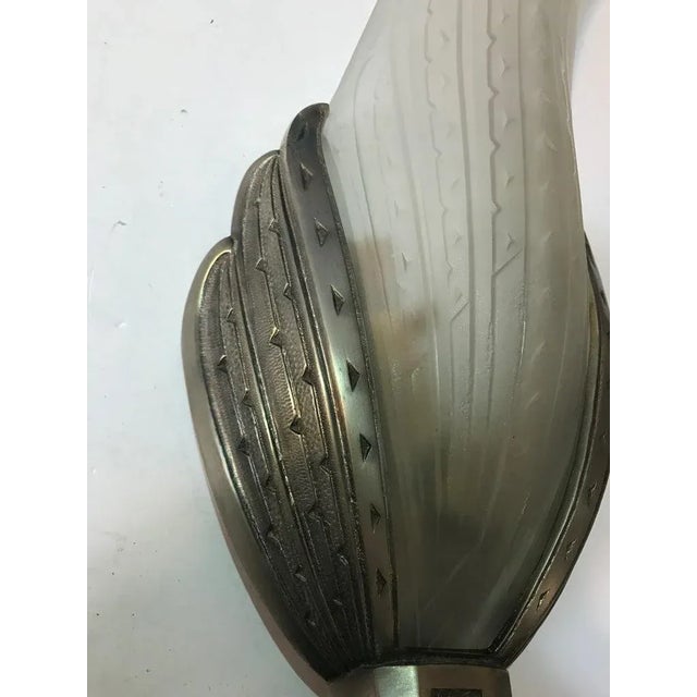 1920s Pair of French Art Deco Geometric Sconces Signed by Verrerie Des Hanots For Sale - Image 5 of 7