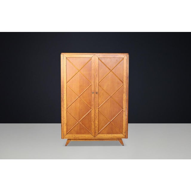 French Blond Oak Wardrobe with Diamond Pattern Doors, France, 1950s For Sale - Image 3 of 10