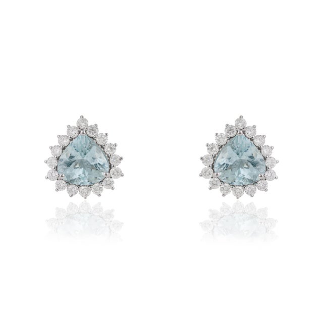 1900th Century Inspired 18k Gold Trillion Aquamarine Earrings With Diamonds, 3.55ct- A Pair For Sale - Image 4 of 15