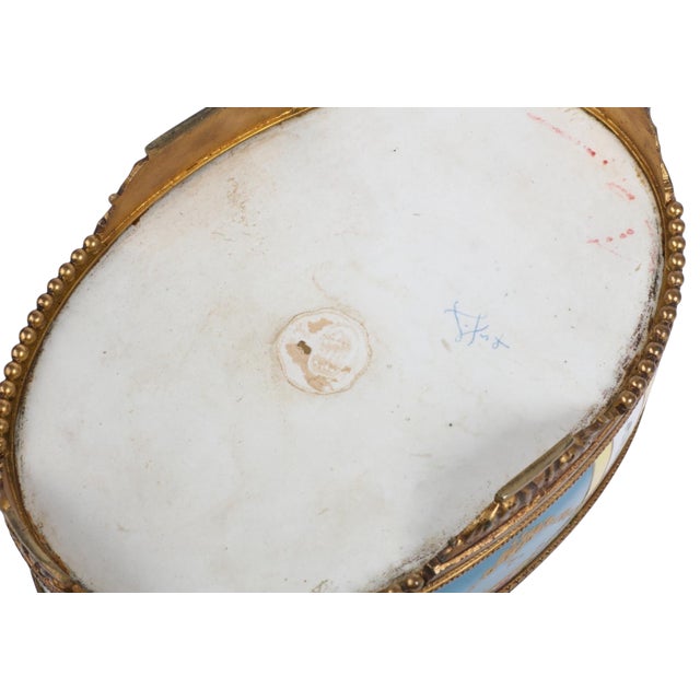 French Antique 19th C French Porcelain Bronze Mounted Portrait Box For Sale - Image 3 of 4