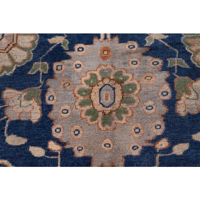 Persian Sultanabad Rug For Sale In New York - Image 6 of 7