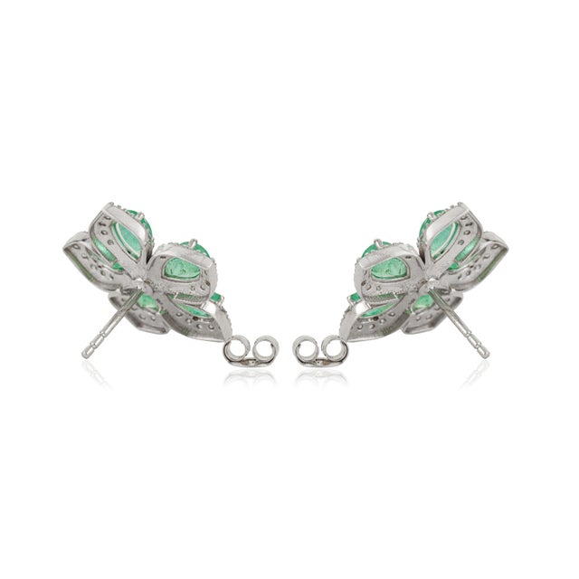 Floral Art Deco 3.1ct Emerald Diamond Cluster Gemstone Earrings in 14k Yellow Gold- A Pair For Sale - Image 9 of 16