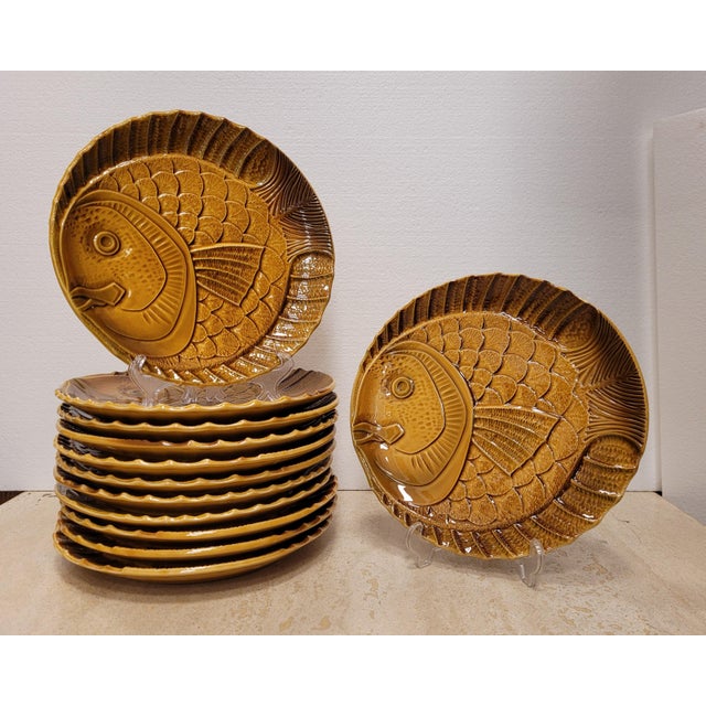 Vintage French Plates from Ateliers Du Revernay Ceramics, Set of 11 For Sale - Image 3 of 9