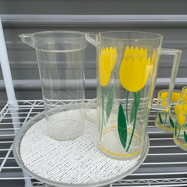 Mid 20th Century Acrylic Yellow Tulips Beverage Service- 6 Pieces For Sale - Image 9 of 10