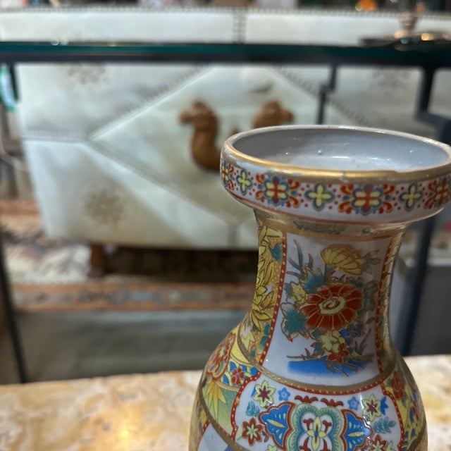Up for consideration is a beautiful vintage Asian style small ceramic Satsuma inspired vase. This would look lovely in...