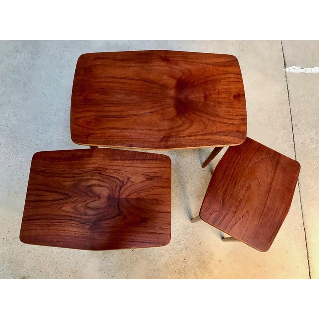 Brown Boat-Shaped Teak Nesting Side Tables, Set of 3 For Sale - Image 8 of 18