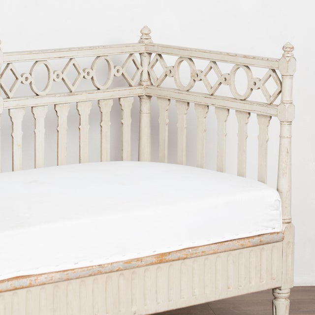 19th Century Swedish Gustavian White Painted Pine Bench Settee With Slat Back For Sale - Image 11 of 13