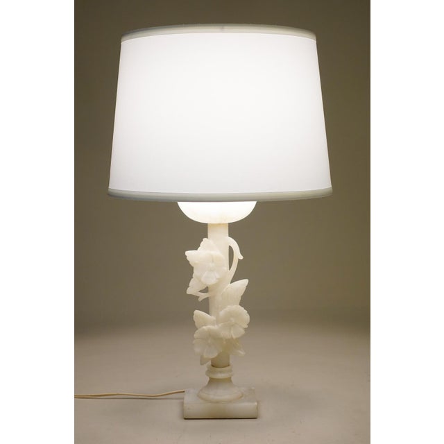 Alabaster 1930s Neoclassical Floral Column Carved Alabaster Marble Brass Table Lamp For Sale - Image 8 of 10
