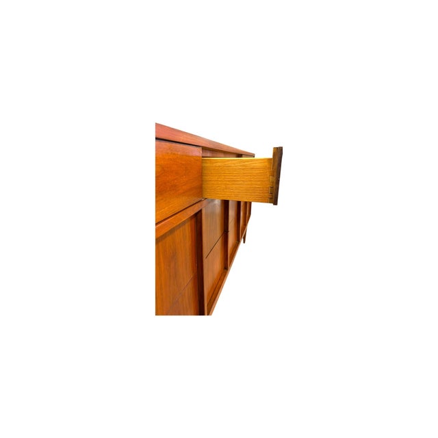 Vintage Mid-Century Modern 9 Drawer Dresser With Diamond Parquet Accent Inlay and Dovetailed Drawers For Sale - Image 10 of 11