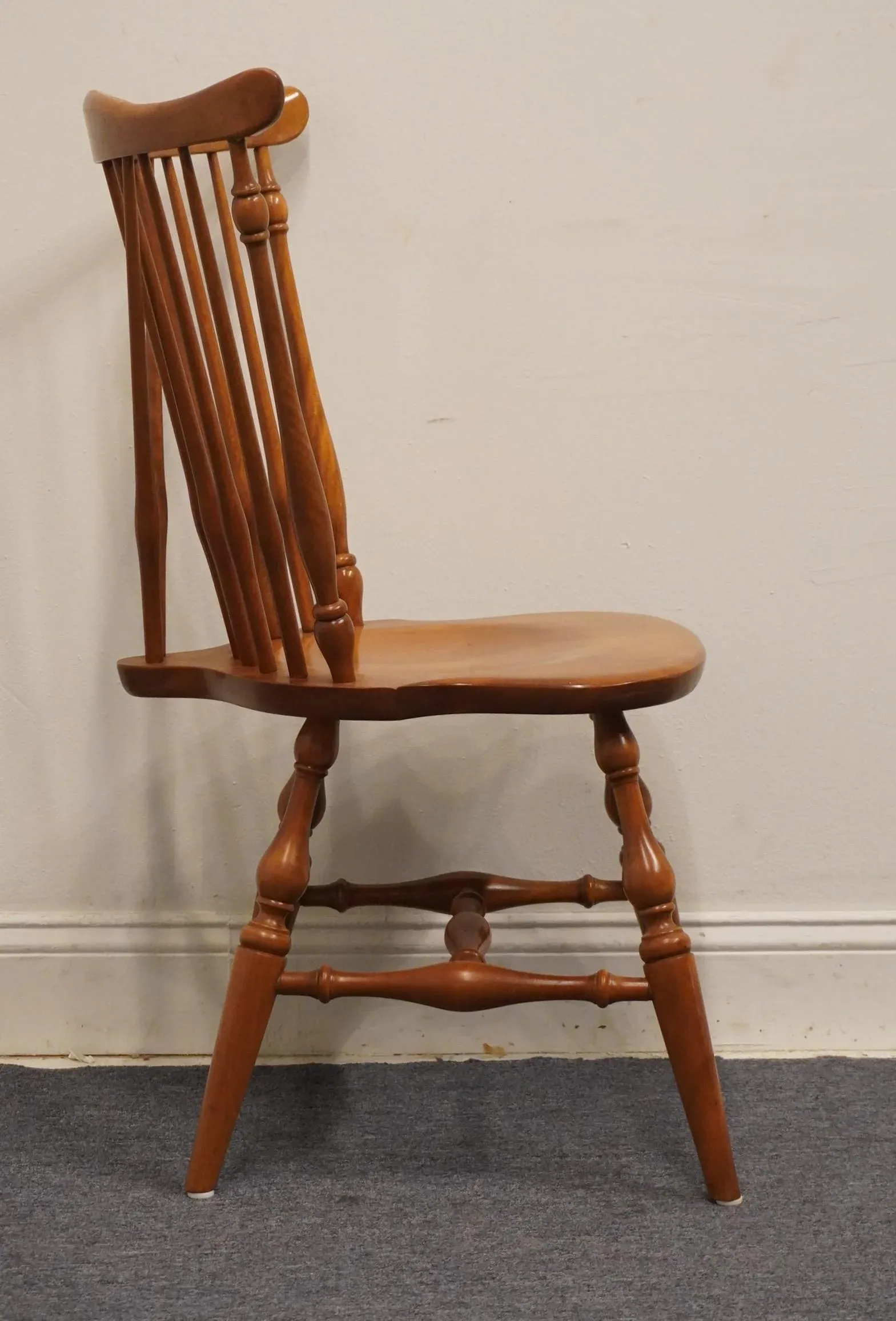 Ethan Allen Heirloom Nutmeg Maple Fiddleback Windsor Dining Side
