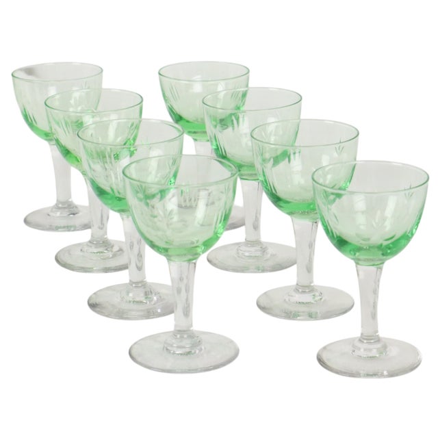 1920s Vintage Uranium Glass Aperitif Glasses from Val Saint Lambert, 1920s, Set of 8 For Sale - Image 5 of 18