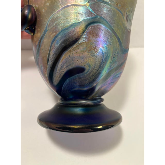 1980s 1988 Rick Hunter Iridescent Purple Art Glass Vase Signed Studio Glass 7.5”h For Sale - Image 5 of 9